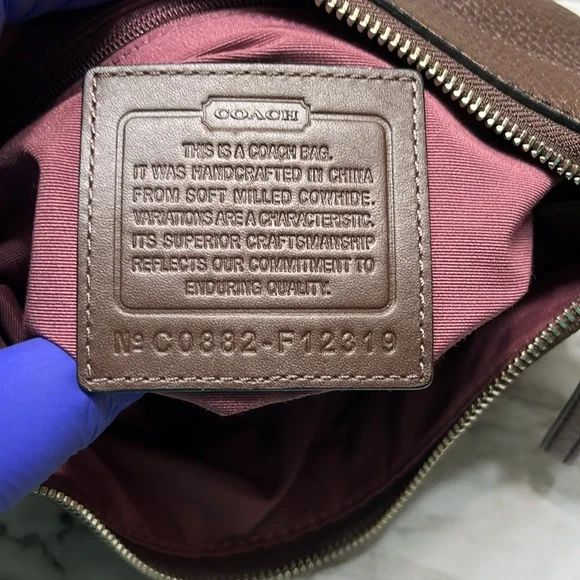 Coach Vintage Brown Pebbled Leather Crossbody Shoulder Bag Sling in GUC - Picture 14 of 16